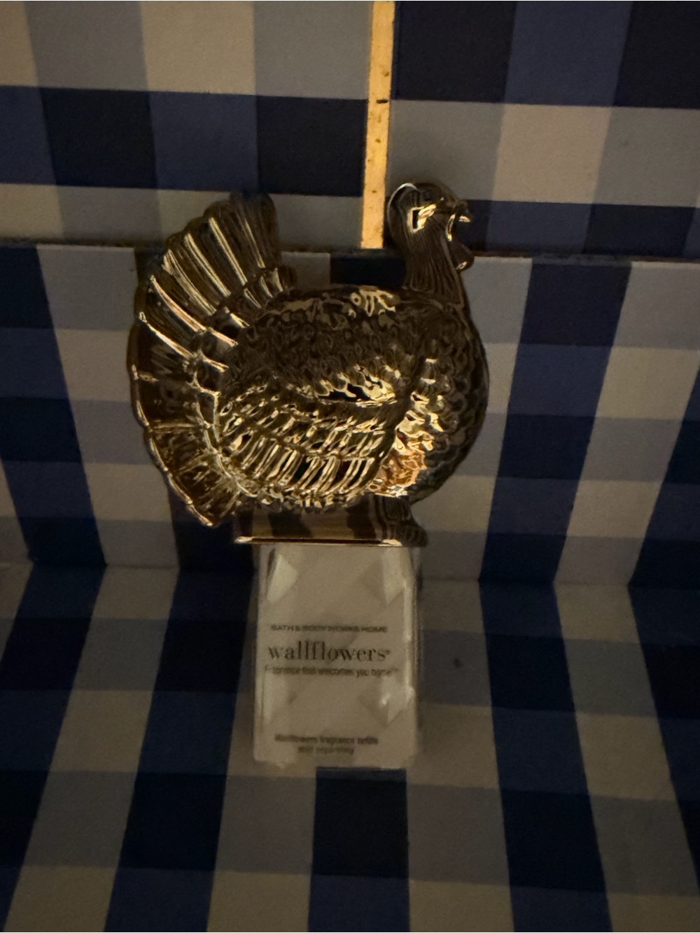 Bath & Body Works Golden Turkey Wallflowers Plug